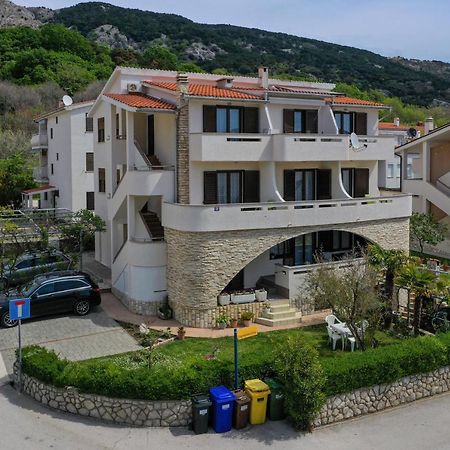 Apartments Andrea I Башка Екстер'єр фото