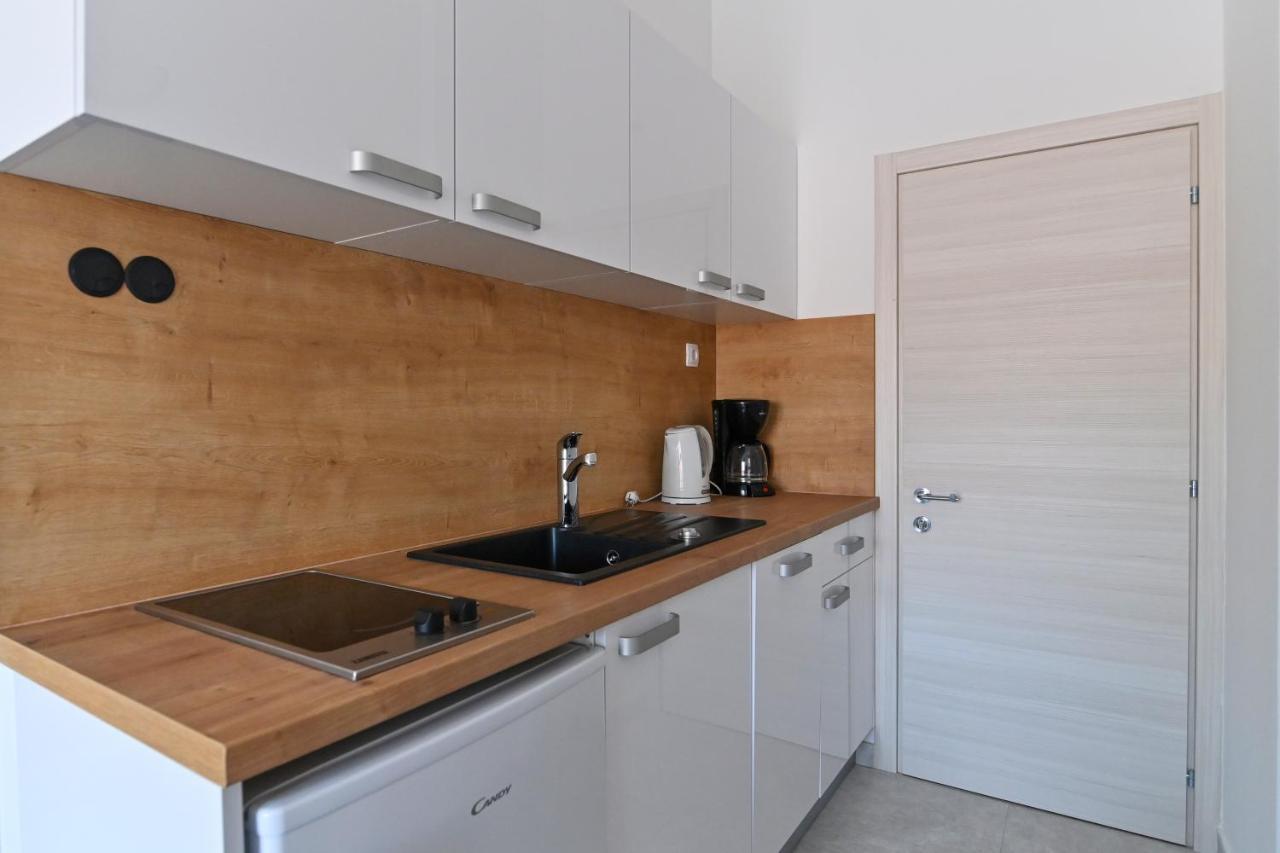 Apartments Andrea I Башка Екстер'єр фото